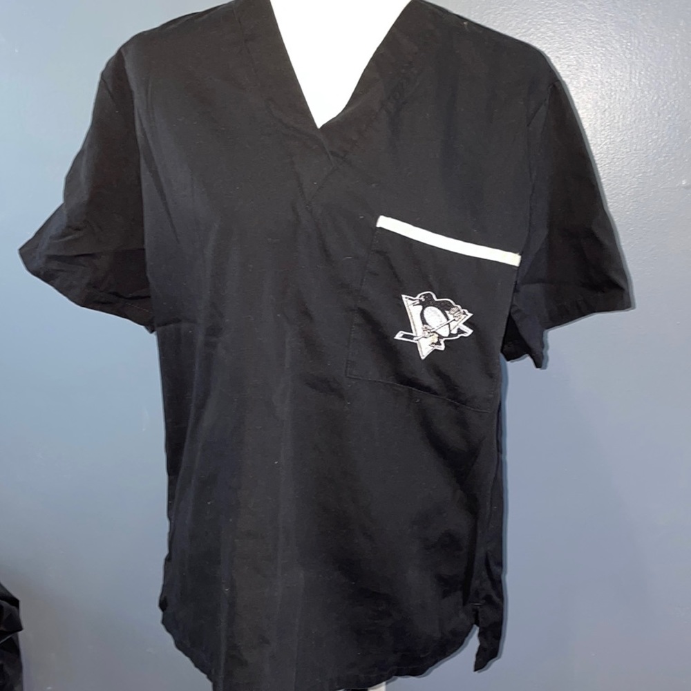 Pittsburgh Penguins scrub top
